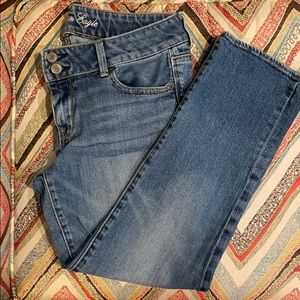 American Eagle Capris